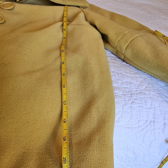 Coat - Picture 4 of 6